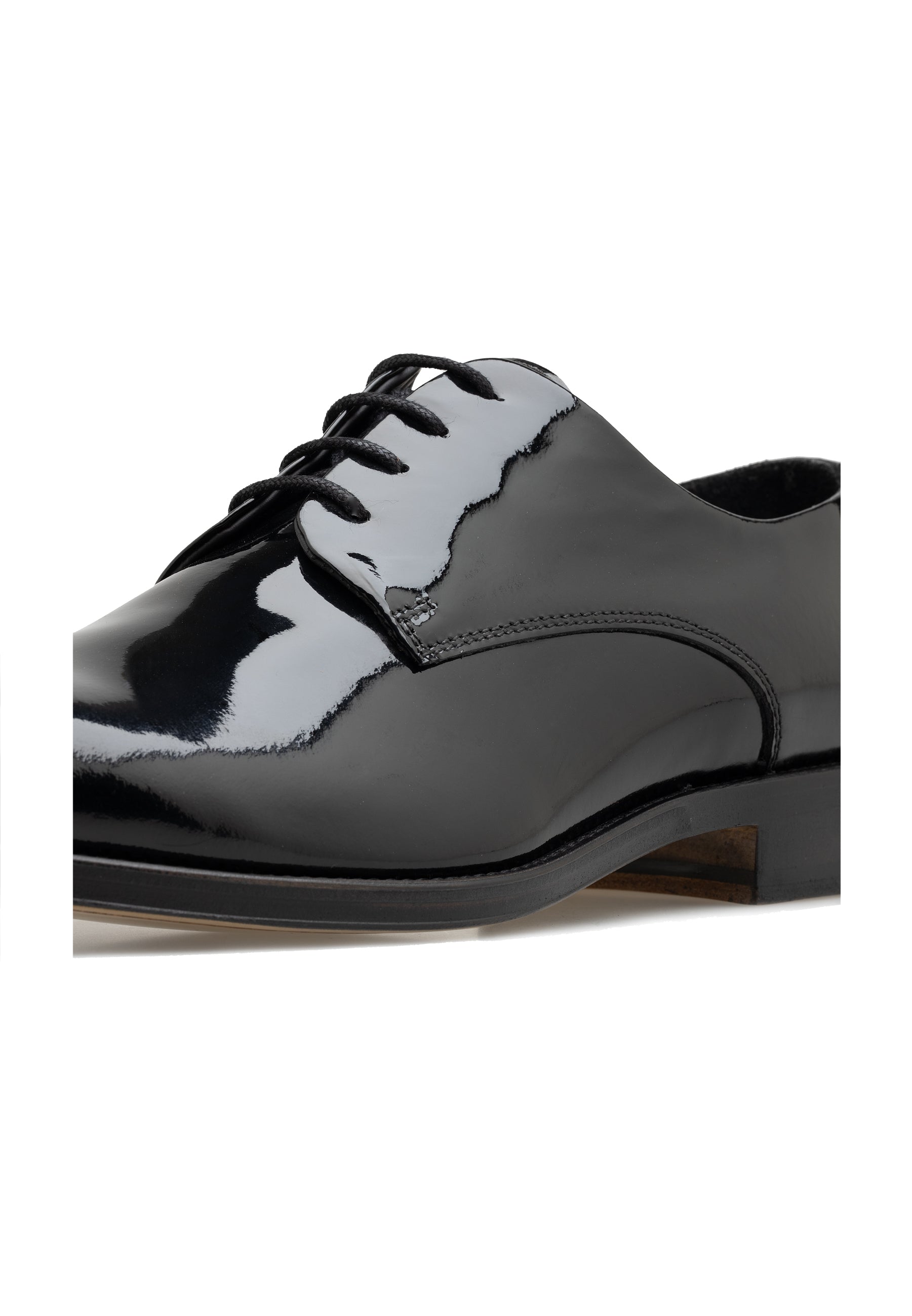 Herren-Schnürschuhe aus Lackleder