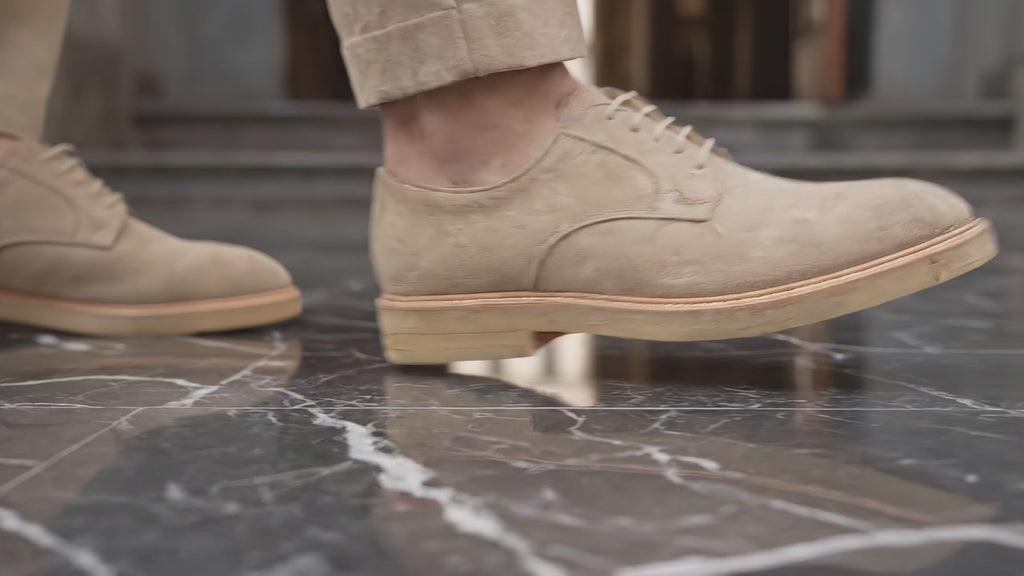 Schlichte Schnürschuhe aus Wildleder für Herren